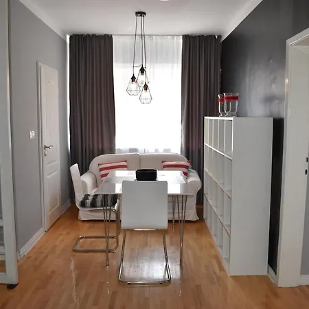 Apartman *